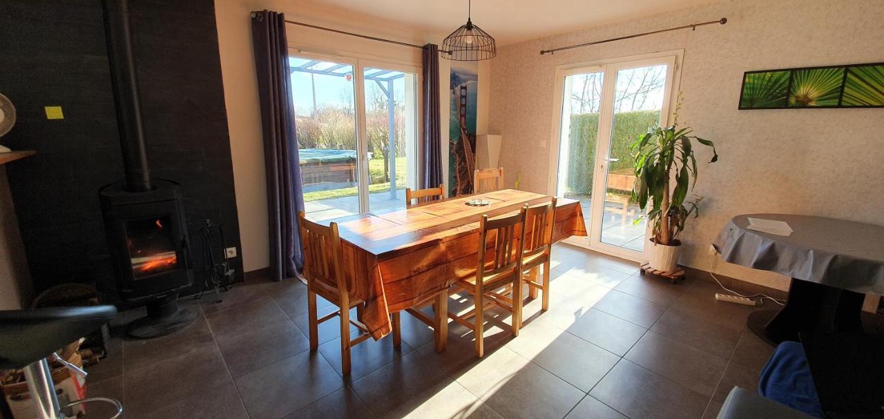 Montfaucon  1 Chambre Privative Avec Bureau Et Cuisine Dans Maison 105 M2 Montfaucon المظهر الخارجي الصورة